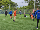 Laatste training S.K.N.W.K. JO7-1 (partijtje tegen de ouders) van maandag 27 mei 2024 (31/180)